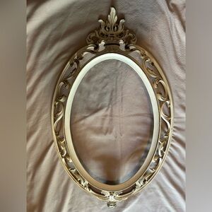 SOLD Large Vintage 1962 Syroco Frame